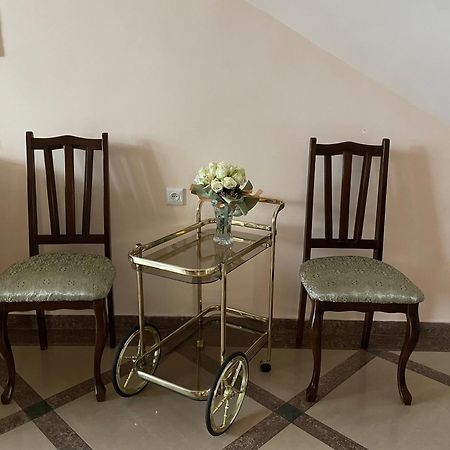 Bright And Modern 4Br Apartment - Center Of 예레반 외부 사진