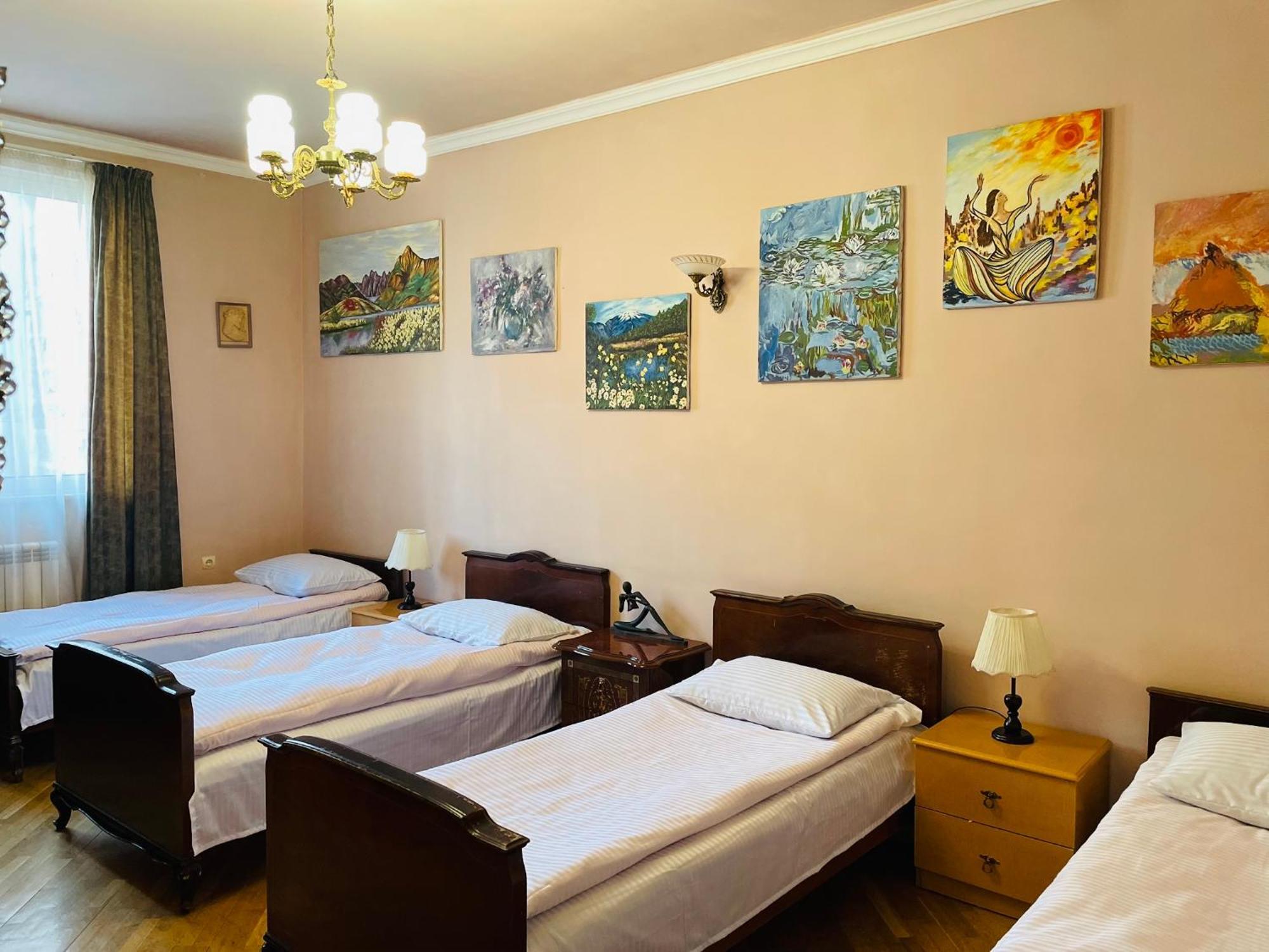 Bright And Modern 4Br Apartment - Center Of 예레반 외부 사진