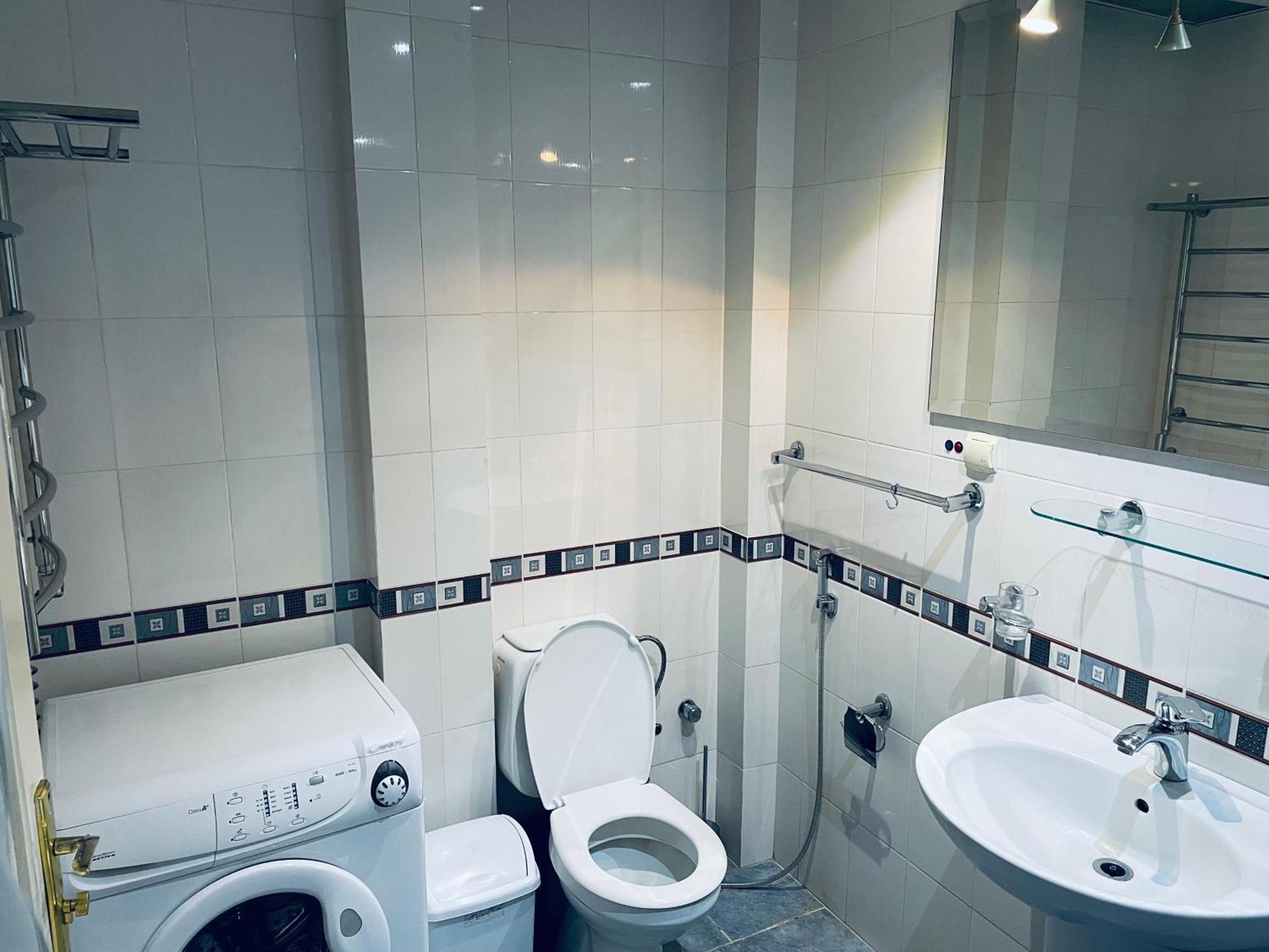 Bright And Modern 4Br Apartment - Center Of 예레반 외부 사진