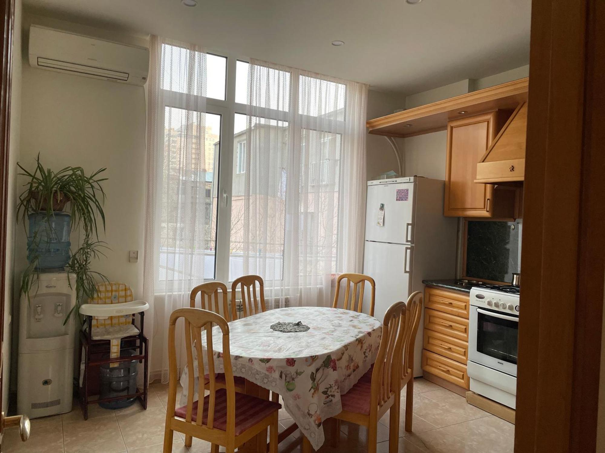 Bright And Modern 4Br Apartment - Center Of 예레반 외부 사진
