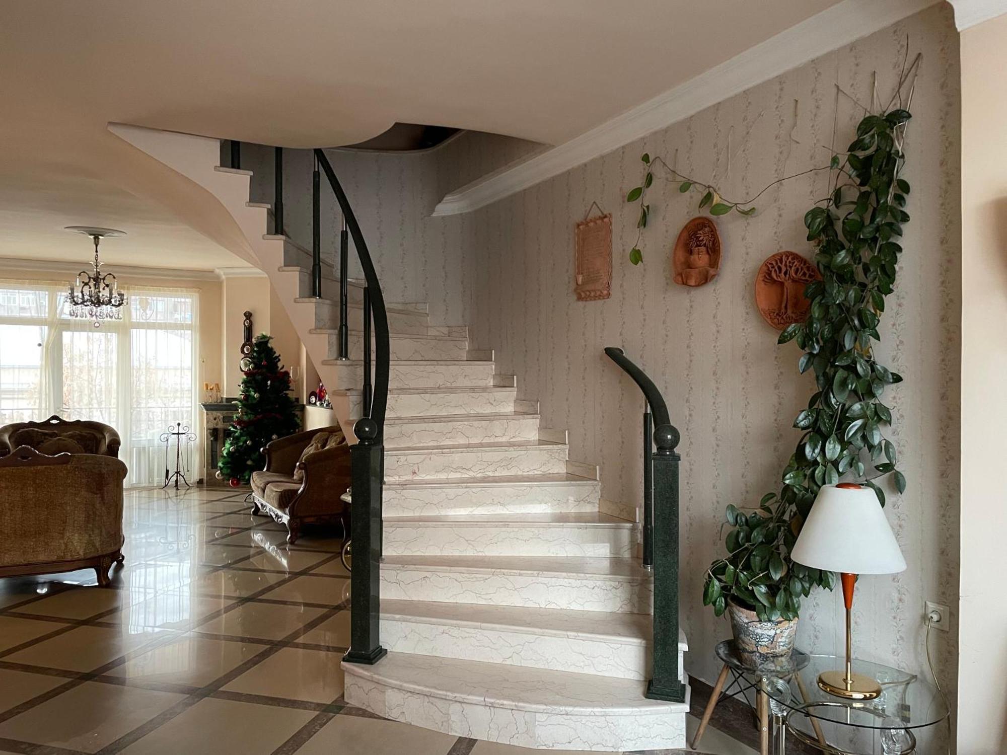 Bright And Modern 4Br Apartment - Center Of 예레반 외부 사진