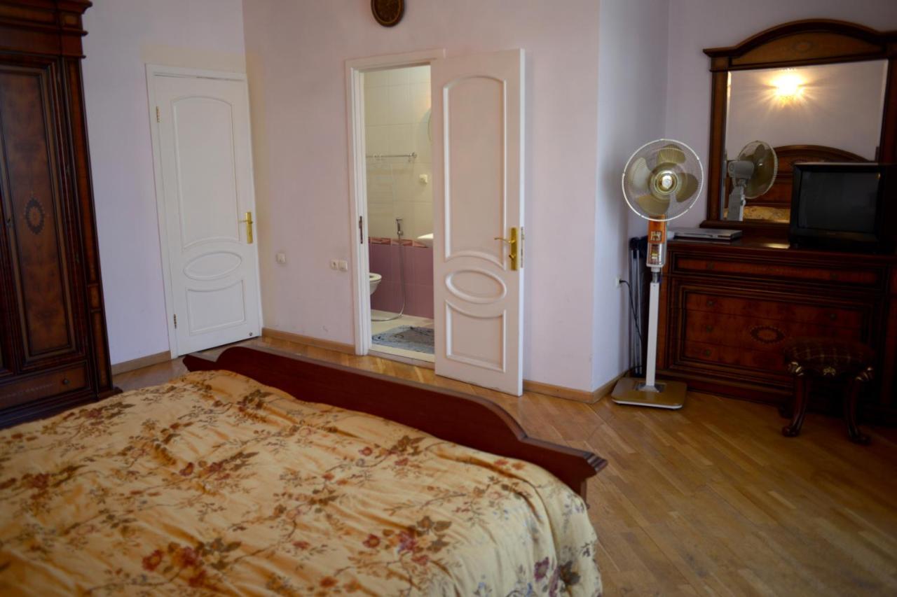 Bright And Modern 4Br Apartment - Center Of 예레반 외부 사진
